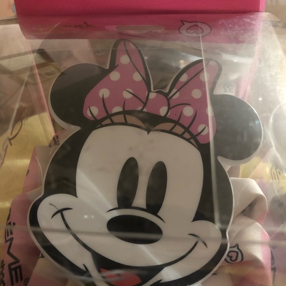 Crème Shop Mighty Chill Reusable Ice Bag - Pink - Picture 2 of 3